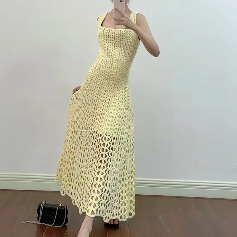 

Summer 2025 new heavy industry diamond-encrusted perforated hook flower U-neck knitted halter dress long dress