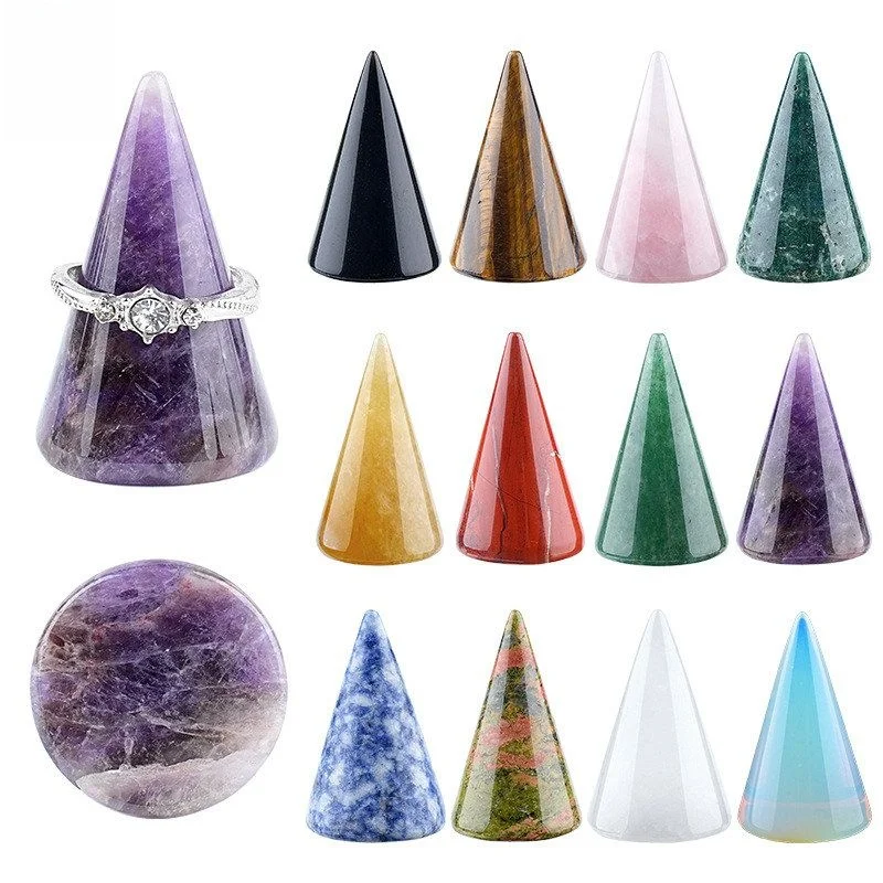 suporte-de-exibicao-simplificado-para-aneis-em-pedra-bruta-conica-natural-polida-e-gravada-com-cristal-natural-para-aneis