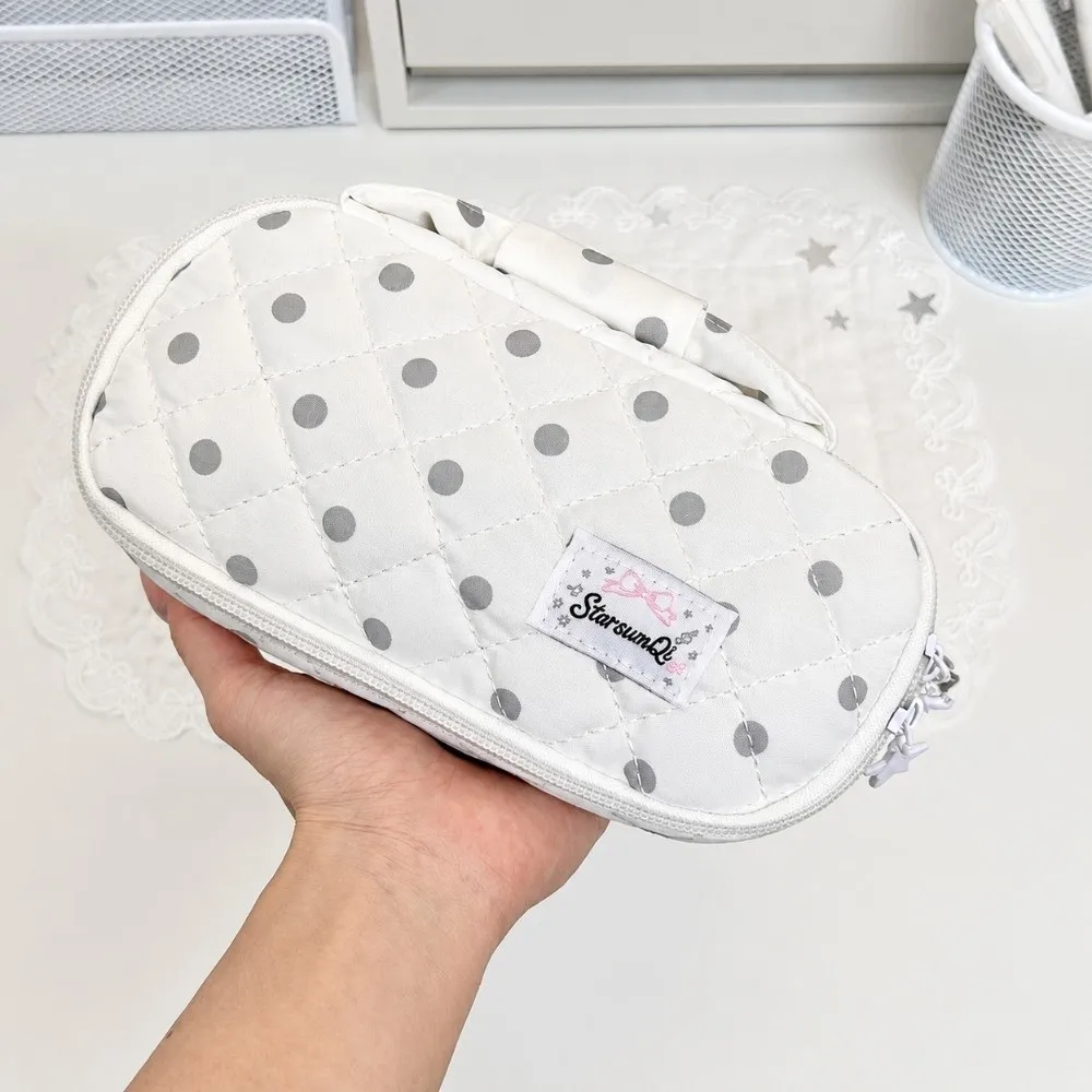 Multi-purpose Polka Dot Print Pencil Case White-Grey Handheld Makeup Pouch Large Capacity Quilted Pencil Pouch School Supplies