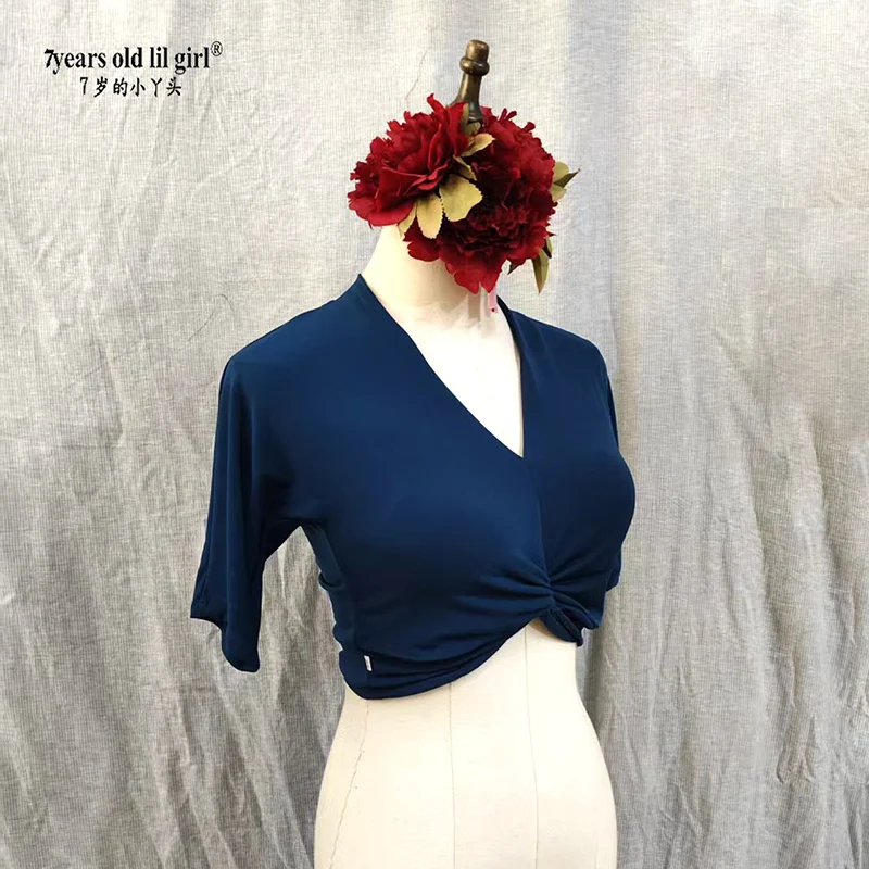 

Топ с длинными рукавами и V-образным вырезом из модала и вискозы в стиле американского ретро-джаза и современного танца RLL23