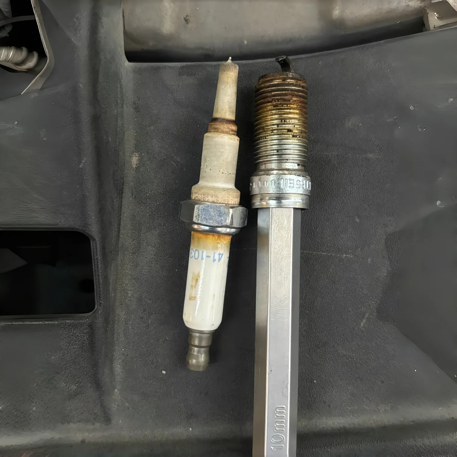 

1Pc Reverse Thread Tool For Removing Broken Spark Plugs Easy Removal Broken Screws Inverted Cones Hexagons Car Repair Tools