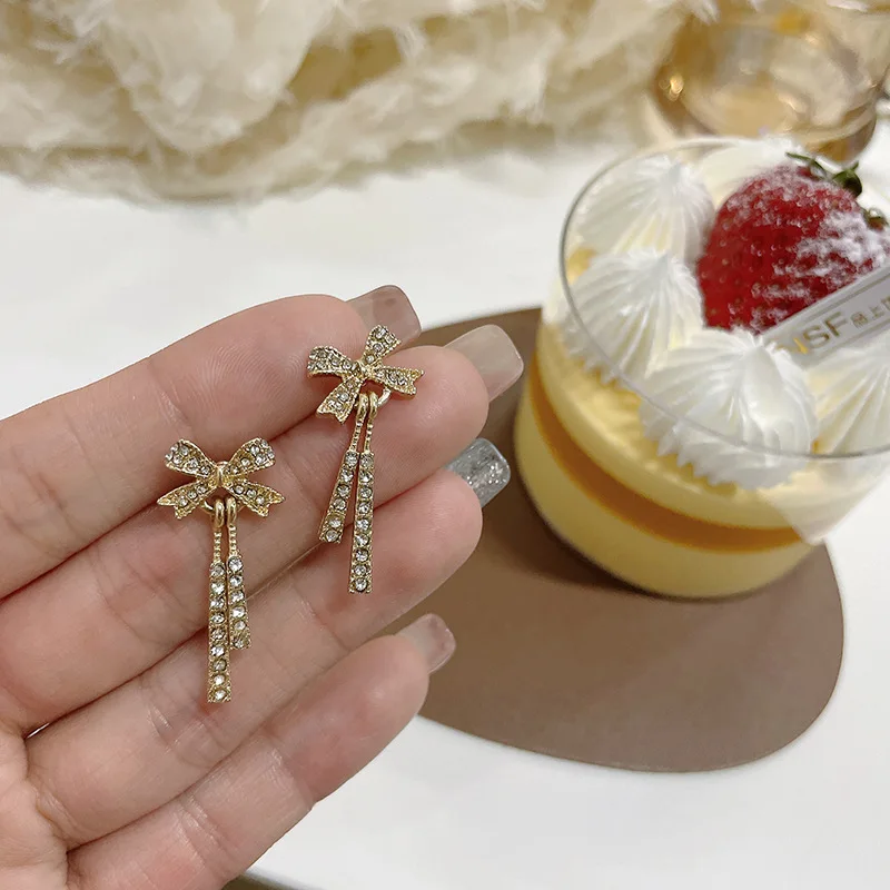 New Full Rhinestone Bowknot Long Tassel Dangle Earrings for Women Trend Geometry Jewelry Gift Oorbellen Birthday Gift