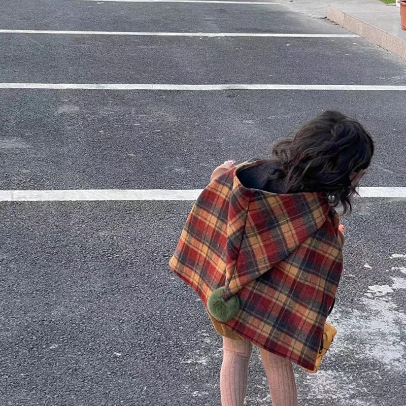 Combinaison à capuche en laine à carreaux pour enfants, manches chauve-souris coréennes, vêtements chauds pour enfants, vêtements d'hiver pour filles, mode, nouveauté, 2 à 7 ans