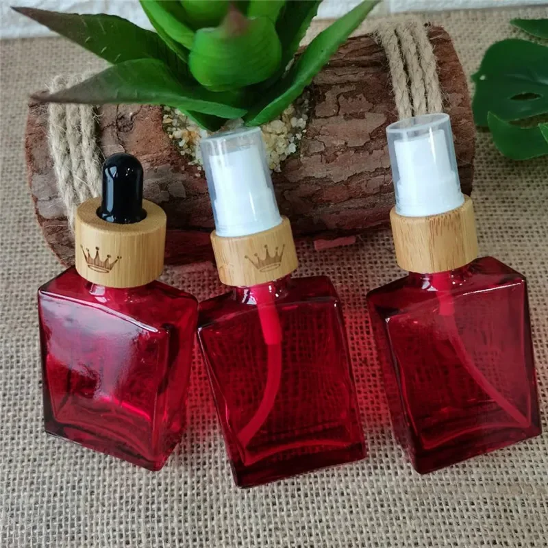 대나무 뚜껑이 달린 휴대용 작은 유리 병 빨간색/파란색/녹색 사각형 에센셜 오일 Dropper 병 리필 가능 빈 포장 병