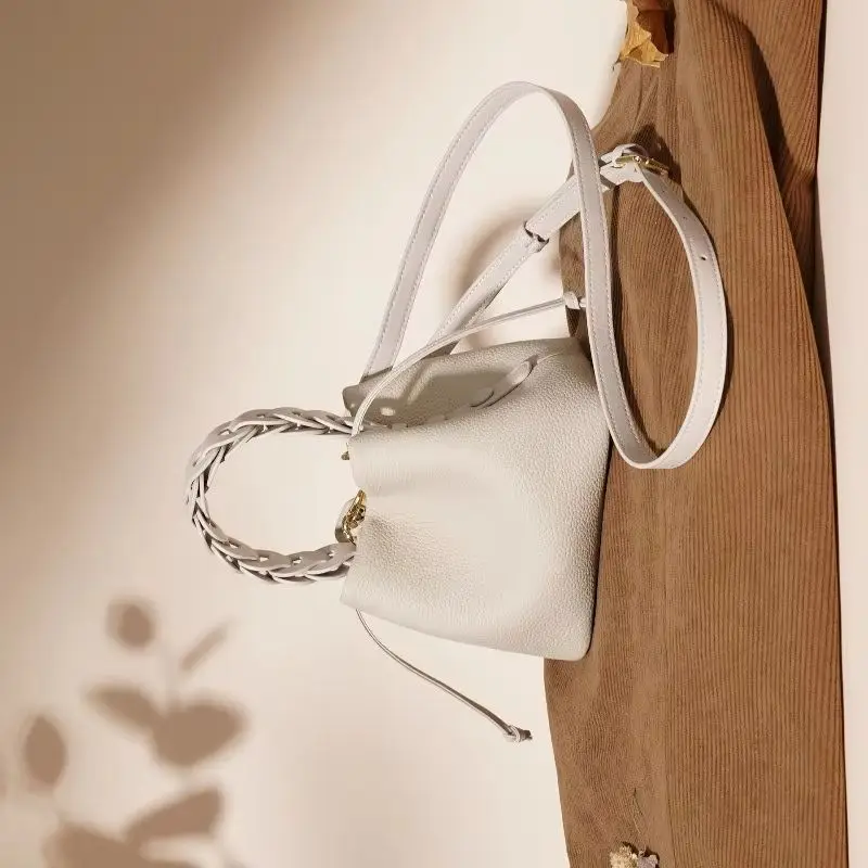 

Новая женская сумка-ведро: летняя, универсальная, через плечо, для повседневного использования, портативная, маленькая, изысканная, простая, повседневная