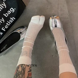 Hochwertige bequeme Sommer ultra dünne Split Toe Frau Baumwoll socken goldene Seide Streifen zwei Zehen japanische Harajuku Tabi Sox