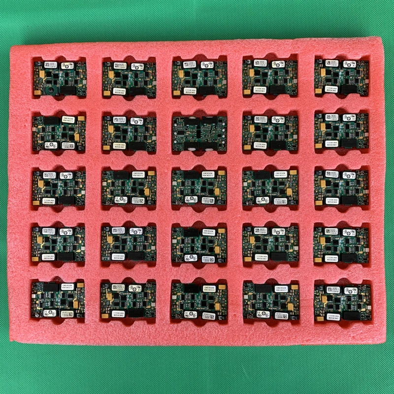 새로운 원래 패키지 EMERSON AVQ50-48D3312-6 전원 모듈 듀얼 출력 3.3V 1.2V