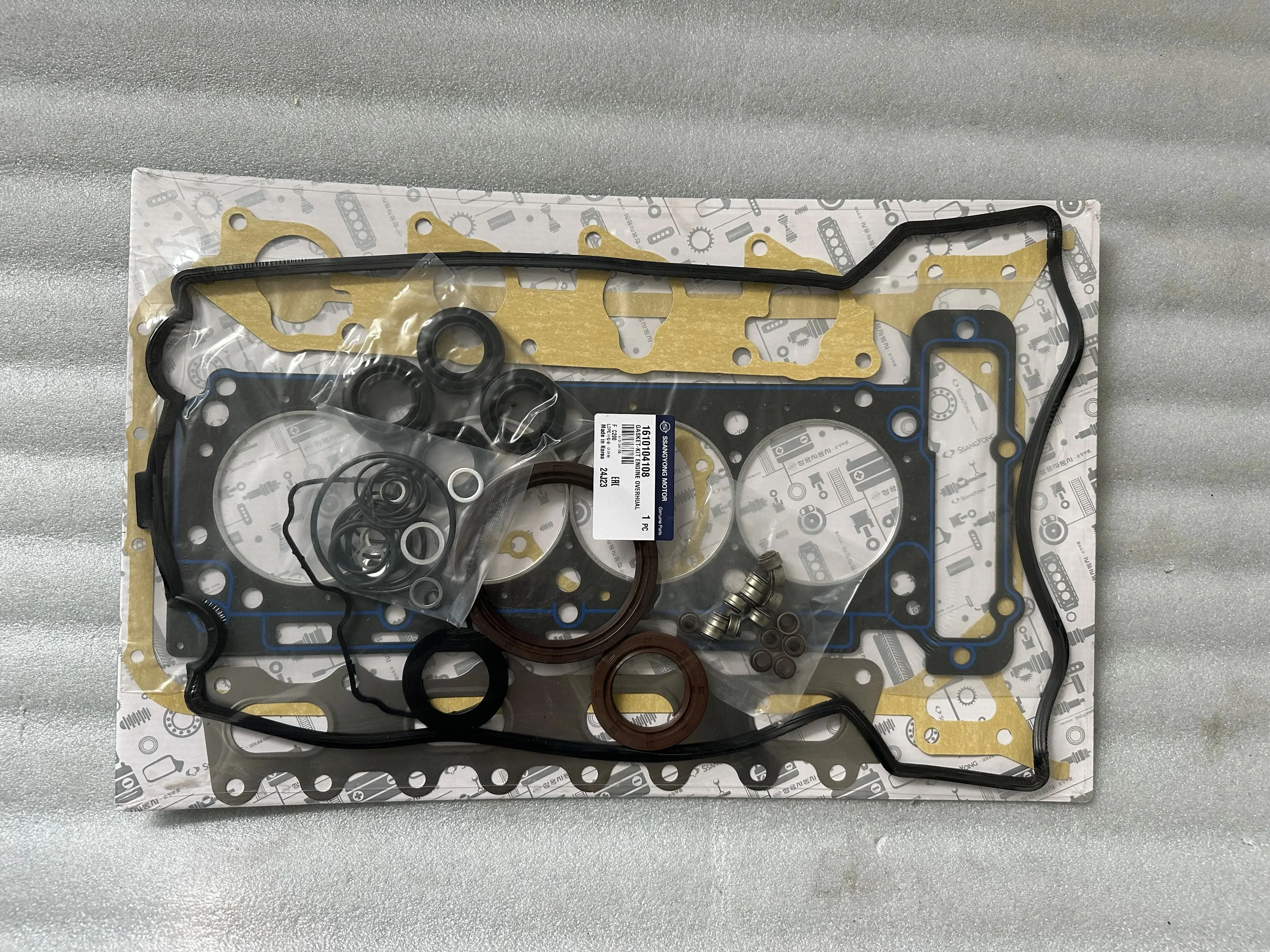 Engine Overhual Gasket Kit 1610104108 For Ssangyong MB100 ISTANA Actyon Kyron