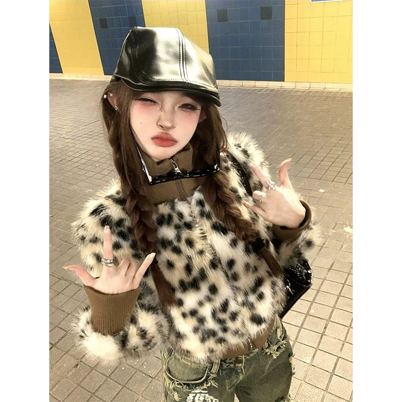 

Y2K пальто из искусственного меха с леопардовым принтом, женская винтажная укороченная лоскутная пушистая куртка, зимняя меховая короткая верхняя одежда в стиле Харадзюку с длинными рукавами