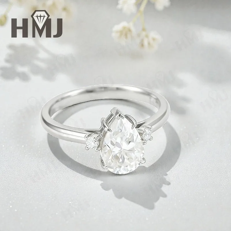 

Five-Prong Ring with 1.5CT D Color Pear Moissanite Diamond 10k 14k 18K Gold Plated 925 Silver for Women Engagement Daily Jewely