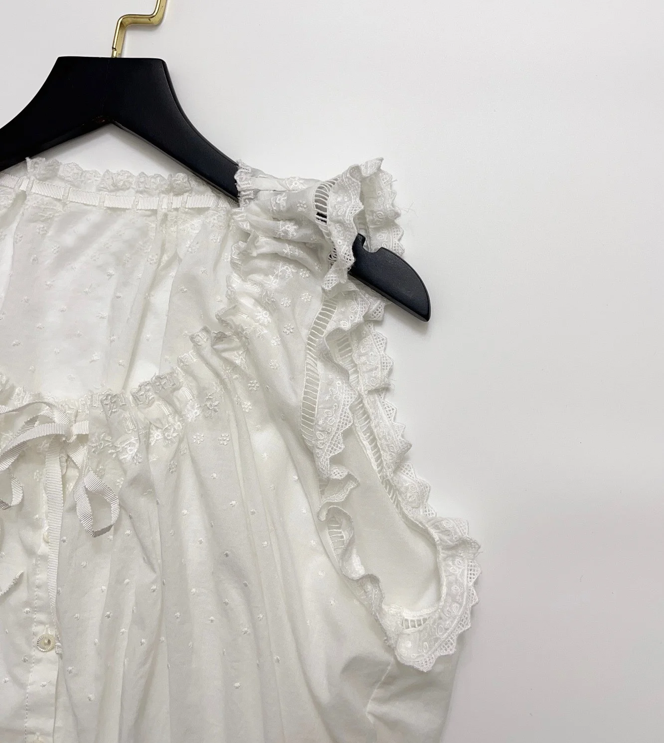 100% Cotton Women White Tank Top Lace Spliced Round Neck Sleeveless Single Breasted Casual Fashion Vest