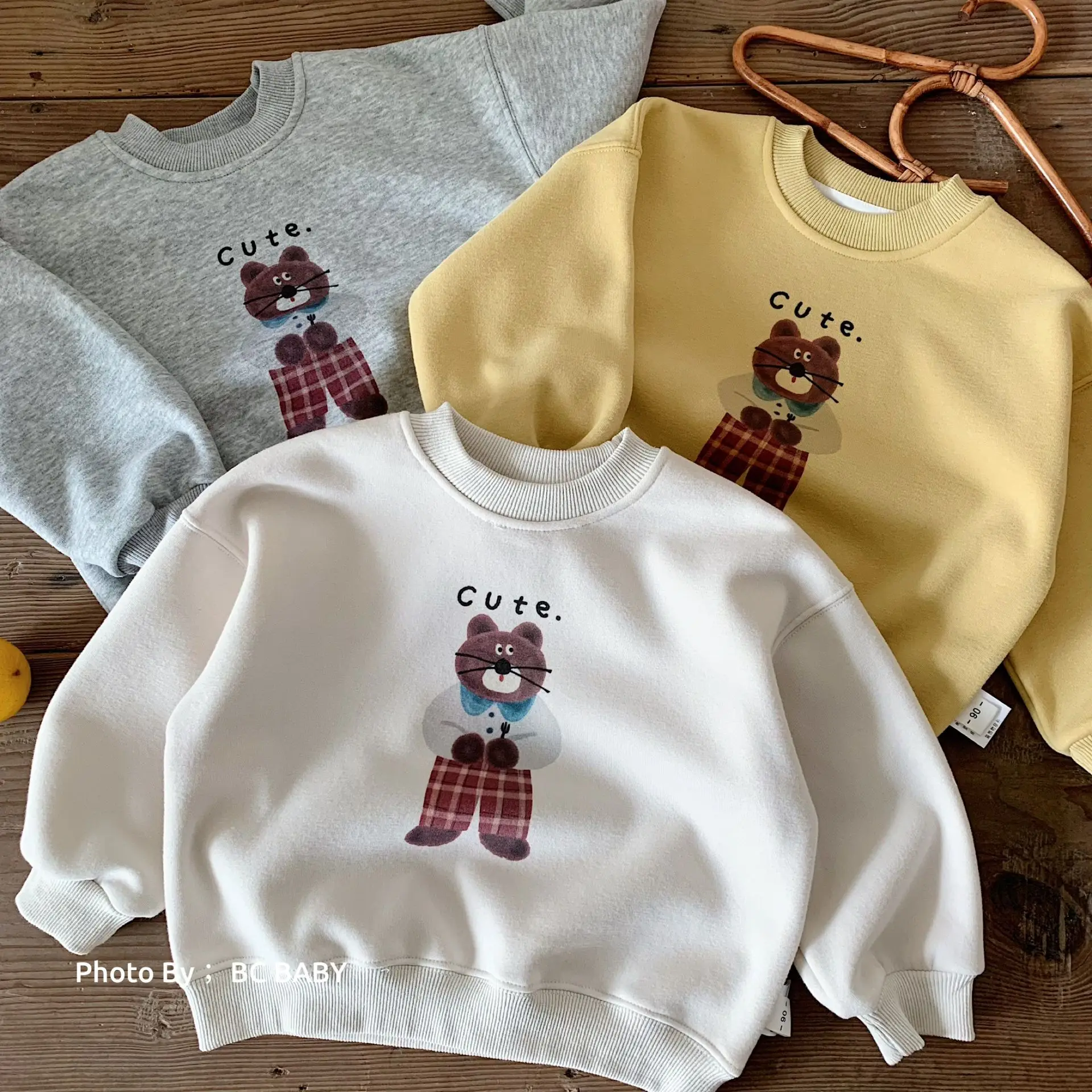 Children's Clothing with Fleece Hoodie 2026 Winter New Item, Boys' Cartoon Printed Pullover, Girls' Baby Winter Top