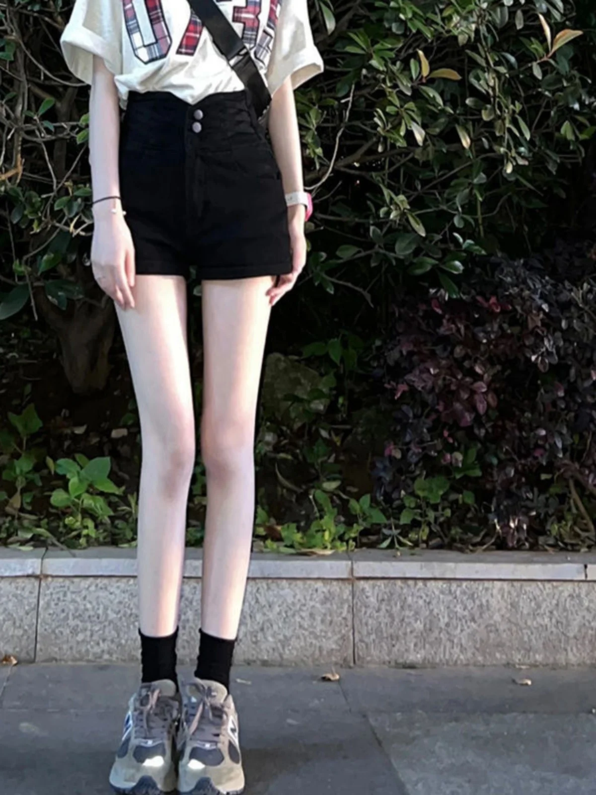 

High Waist A-Line Shorts Women's Black Denim Shorts Summer 2024 New Style Slimming High Waist Jeans Shorts Straight Leg Pants