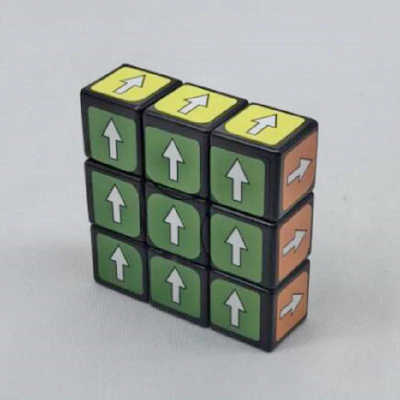 غير النظامية على شكل السهم مكعب 133 السهم لغز مكعب 1X3X3 السهم كوبو ستة ألوان ملصق خلفية سوداء ماجيك كوبو تململ لعبة هدية