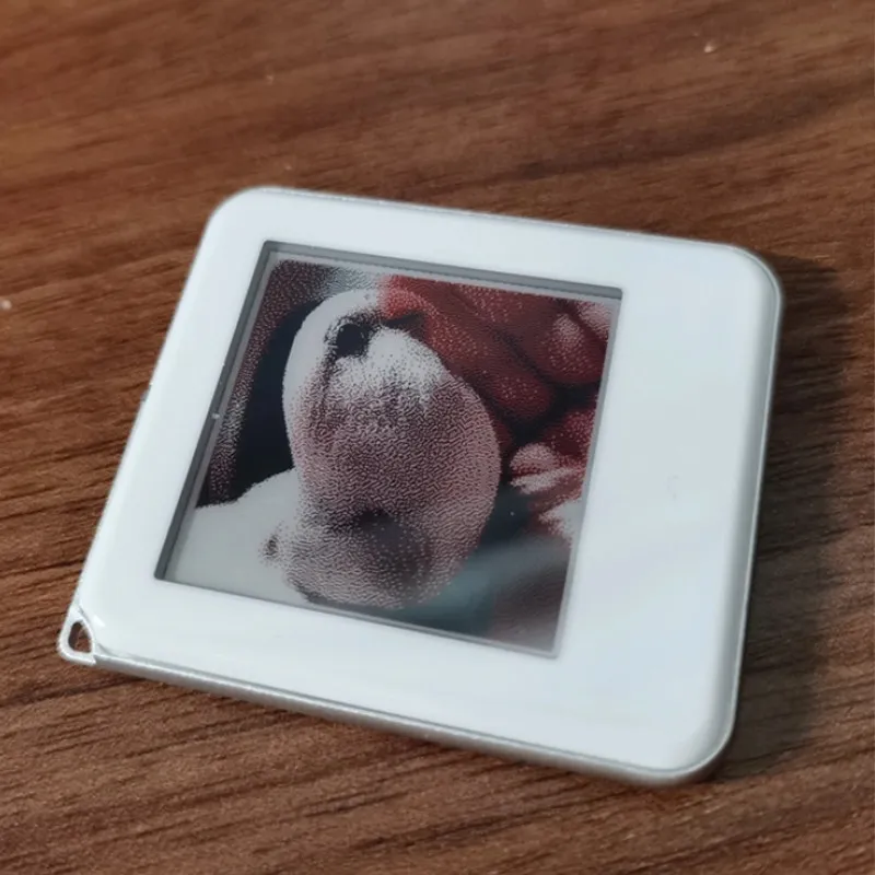 1.54-inch NFC e-ink screen electronic tag photo album name tag no battery power supply wireless photo brushing