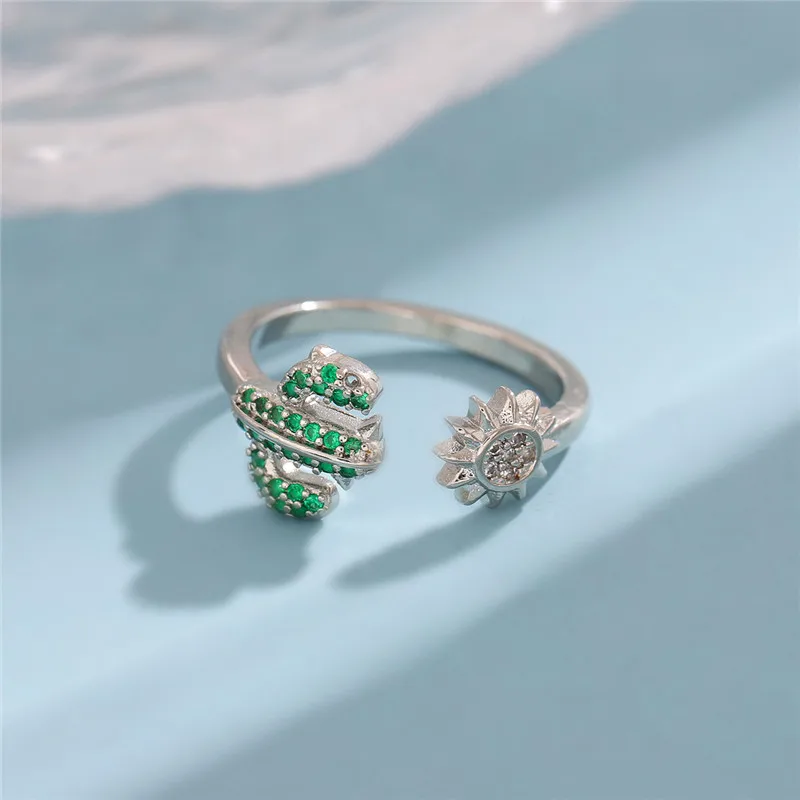 Simple Fashion New Cactus Rhinestone Sun Open Rings For Women Girl High Quality Jewelry LR323