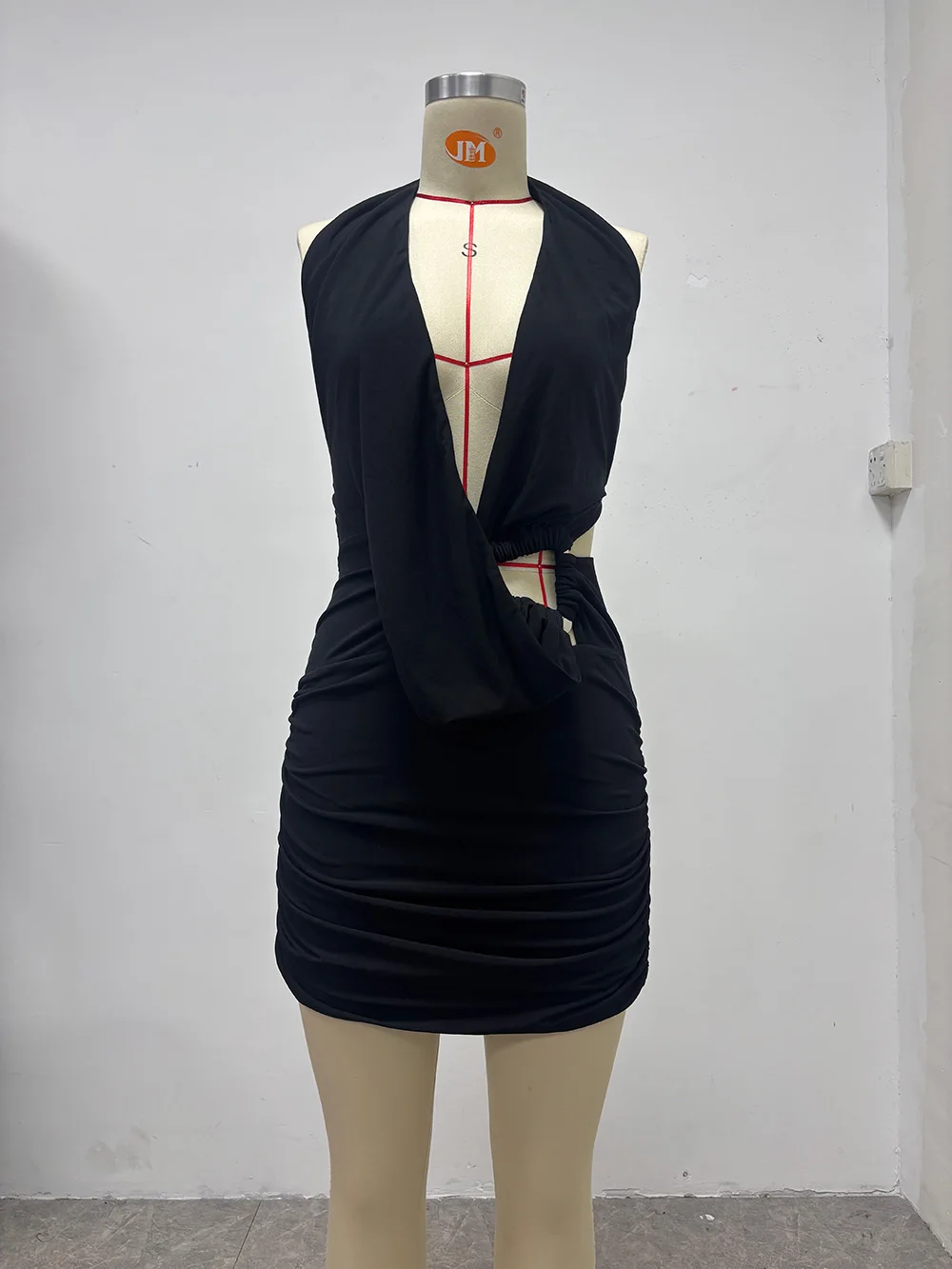 Deep Halter V Neck Mini Dress Sexy Open Back Thin Band Strap Bodycon Evening Dress Triangle Metal Buckle Ruched Wrap Short Dress