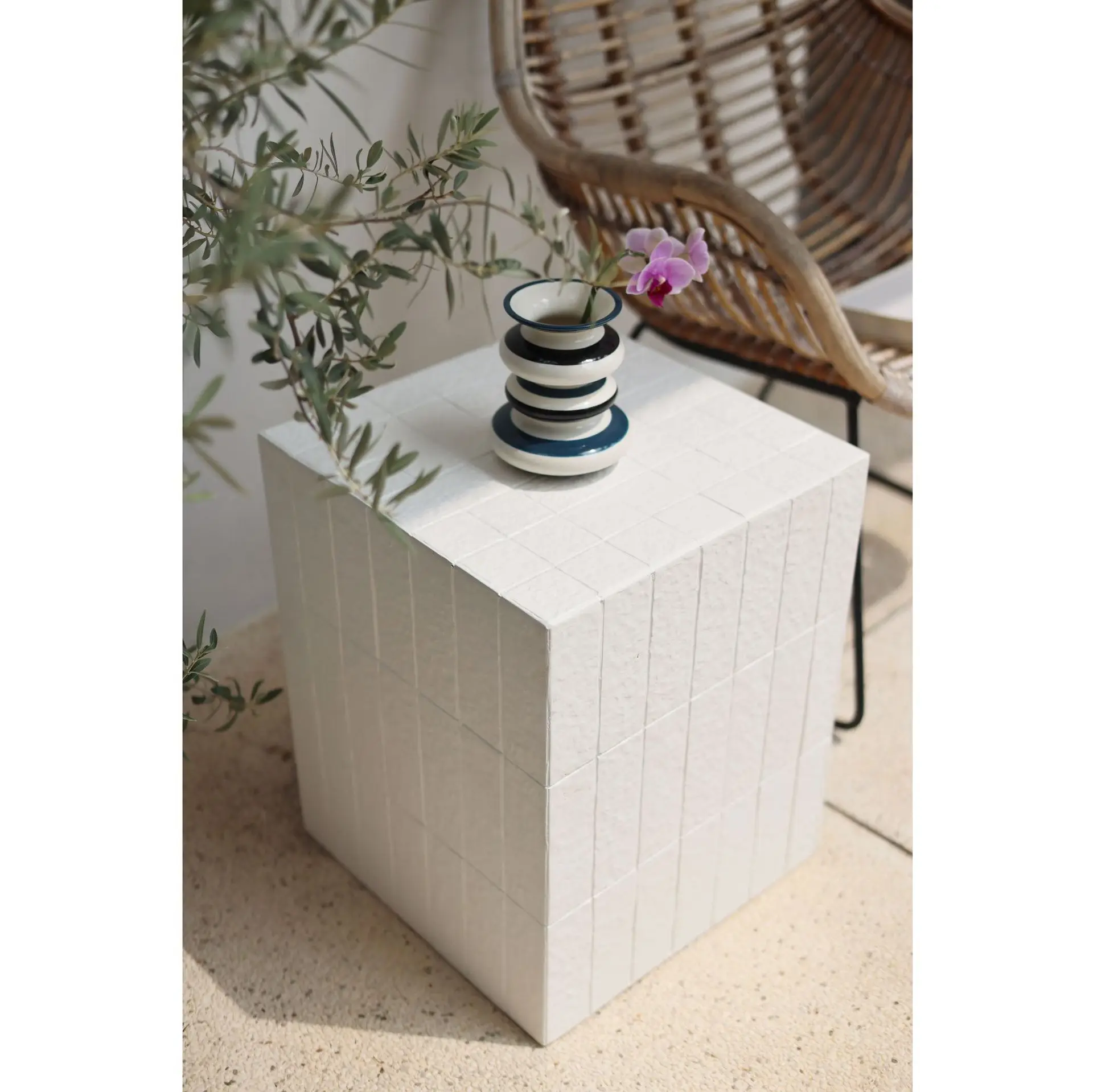 White minimalist mosaic pattern bathroom side geometric sofa living room modern coffee table