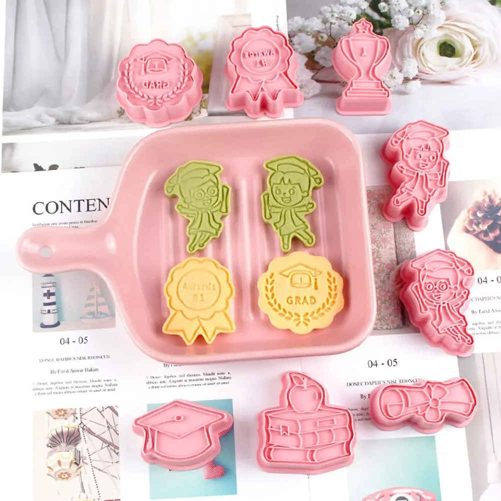 

16Pcs Graduation Cookie Cutter Set Lightweight Plastic Baking Molds DIY Fondant Biscuit Moulds Baking Supply Cookie Cutter