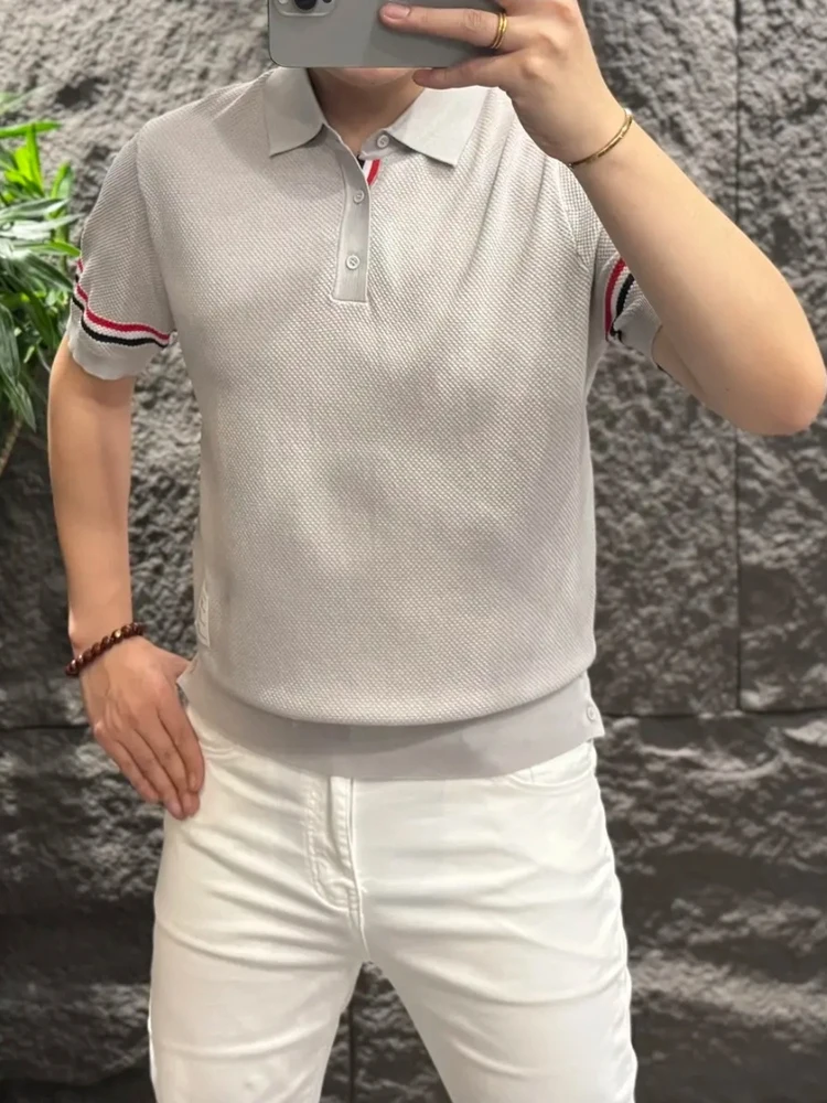 

Summer New Men's Faion Personali High Quali Lightweight Luxury ort Sve Turn-down Collar T-irt Trendy Versatile