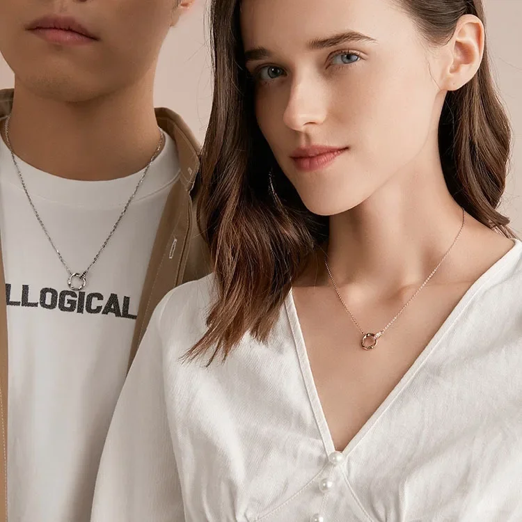 Kalung Pasangan Cincin Mobius Pasangan Pria dan Wanita Rantai Leher Tulang Selangka Serbaguna Aksesori Pesta Trendi Hadiah Pasangan