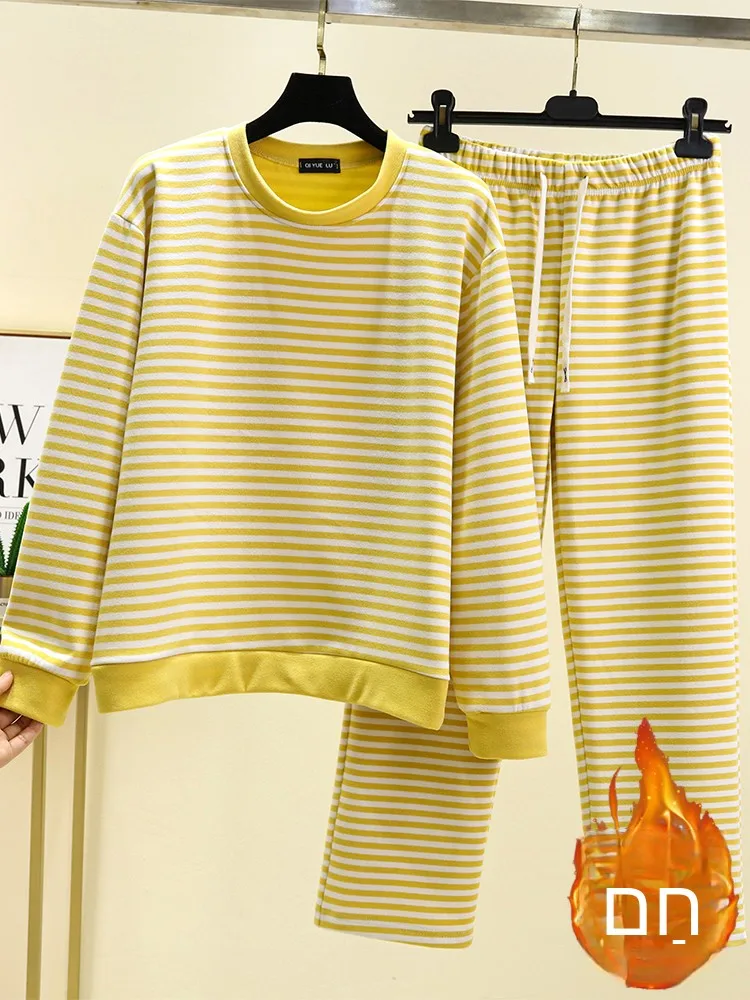 

Утепленный комплект для сна с длинными рукавами, женская зимняя домашняя одежда Dervo, свободный крой, в полоску, термо, большие размеры, на флисовой подкладке, из двух предметов.