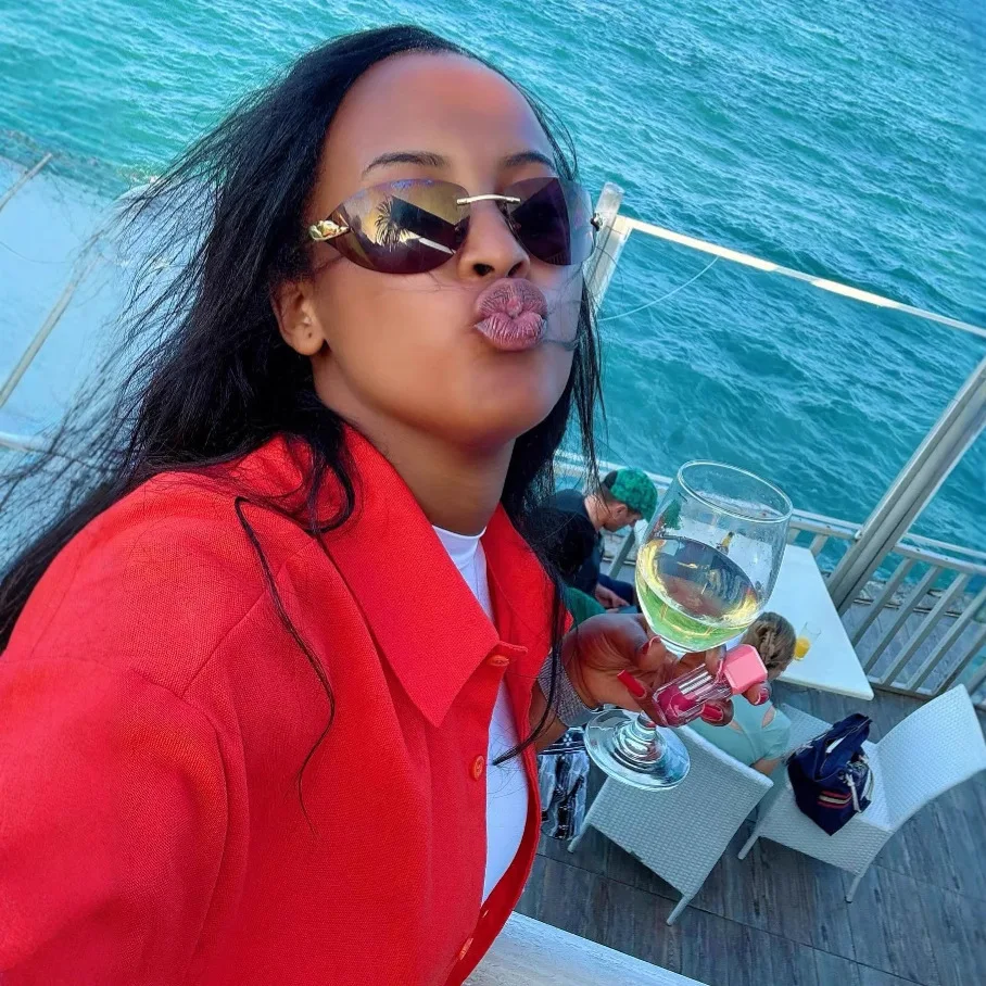 Conjunto sencillo y elegante para mujer, cárdigan de manga larga, camisa, pantalones cortos, conjunto informal holgado de dos piezas de talla grande