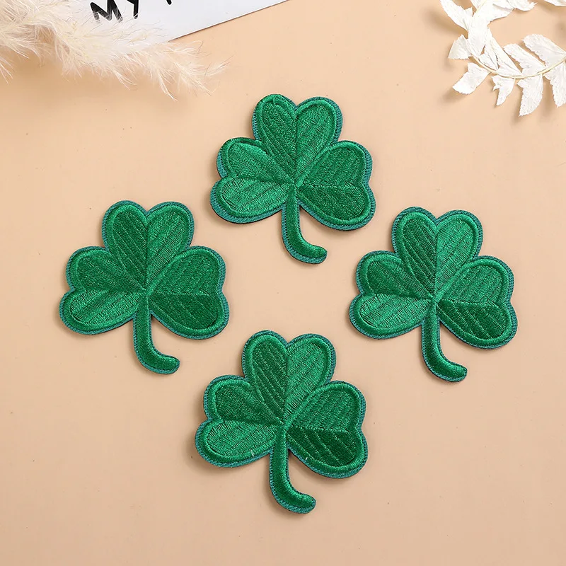1pc Clover Cloth Sticker Green Embroidery Cloth Sticker Heart Shaped Clover Patch Sticker