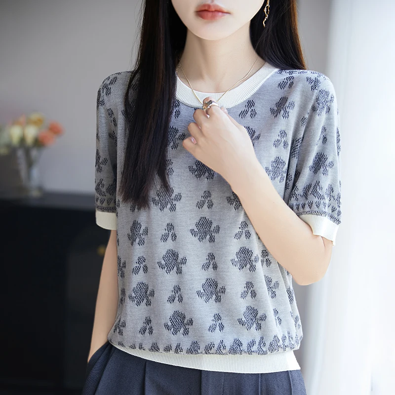 

Новинка 2025 года, шелковый свитер из лиоцелла, повседневная футболка с круглым вырезом, женский летний тонкий вязаный пуловер, корейские модные свободные топы с короткими рукавами