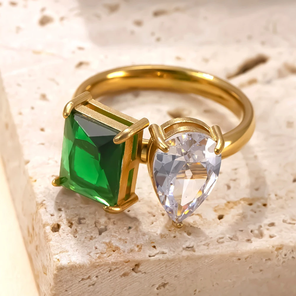 Luxury Green Cubic Zircon Ring for Women Stainless Steel Inlay Gem Crystal Heart Ring Wedding Party Jewelry Gift Accessories