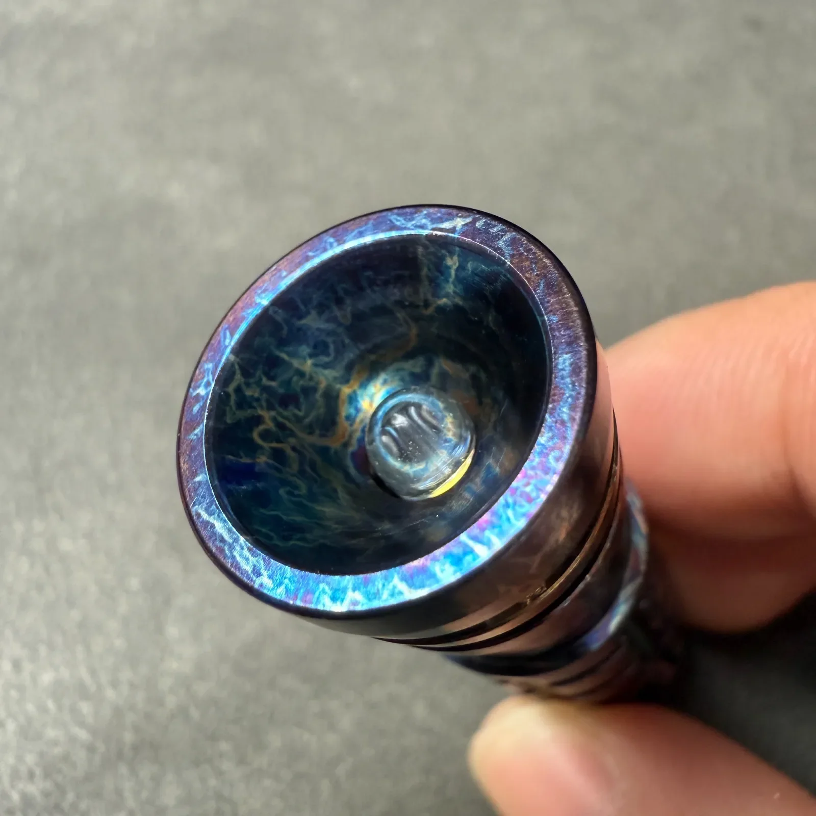 FEGVE Design Titanium EDC Outdoor Portable Keychain Mini Flashlight - colorful