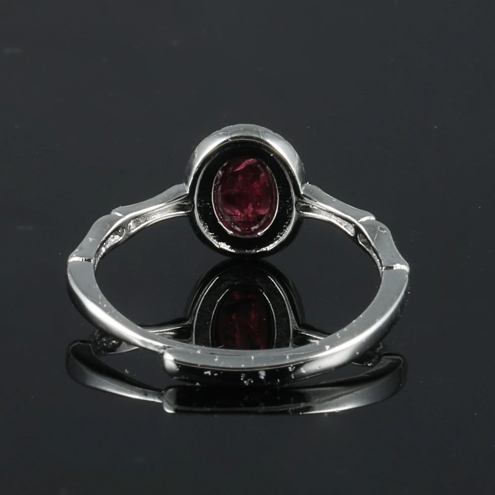 แหวนอัญมณีหินแม่น้ําธรรมชาติ 100% เหมาะสําหรับสุภาพสตรีปาร์ตี้เสือที่ปรับได้และของขวัญแหวนเงินชุบทองแดง