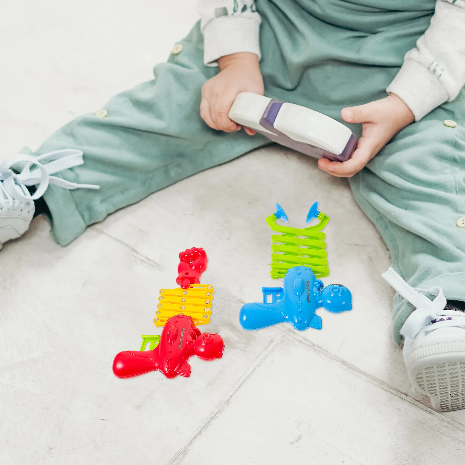 2 Pcs Kids Toys Robots for Retractable Fist Plaything Elastic Funny Children Trick