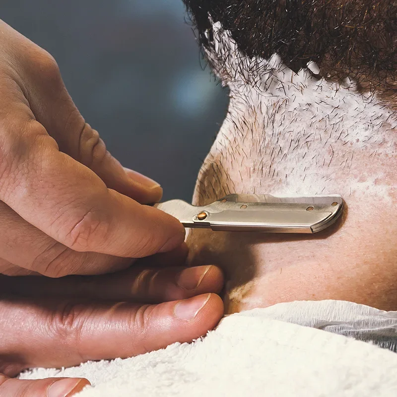 มีดโกนหนวดแบบแมนนวลสำหรับผู้ชายใหม่ล่าสุดด้ามจับลายทางแบบมืออาชีพเครื่องมือโกนหนวดกำจัดขนเครื่องมือที่โกนหนวดพับขอบตรง