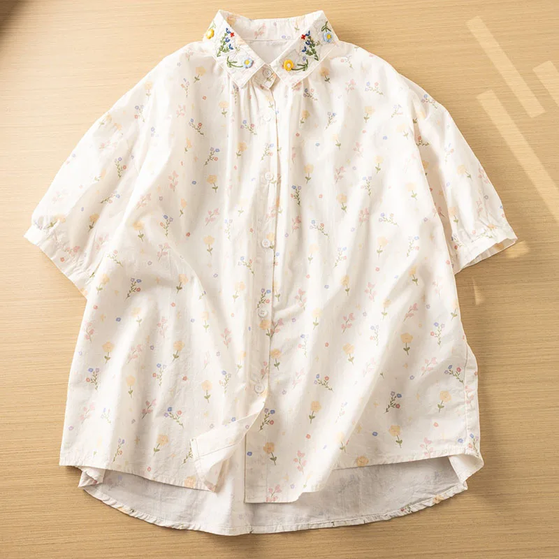 2025 Новая блузка в свежем стиле кантри с маленьким цветочным принтом и воротником, вышивкой из хлопкового материала для свободных и удобных женщин