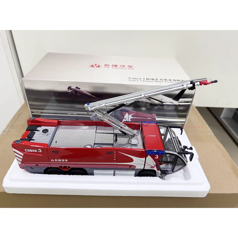 Diecast escala 1:43 COBRA 3 aeropuerto espuma principal motor de bomberos aleación modelo de coche colección adornos de recuerdo regalo de exhibición