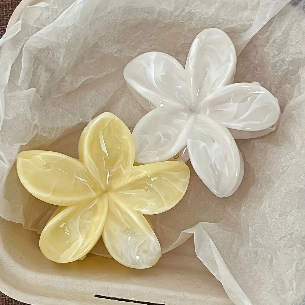 

1/2pcs Yellow Egg Flower Hair Claw Clip Secure Grip Transparent Gradient Design Durable Plastic Hair Accessories for Women
