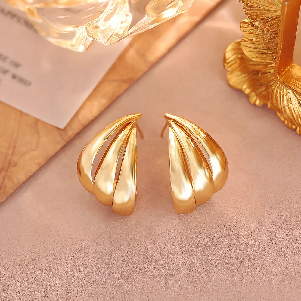

Fashionable, exquisite, cool and cool style, drop earrings, high-end, versatile earrings, niche, luxury, personalized earrings