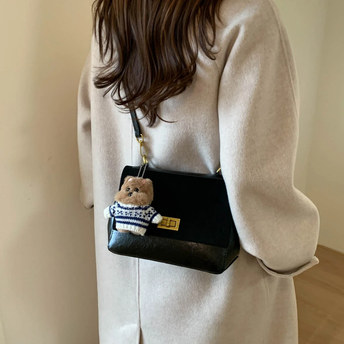 

2025 Niche Vintage Small Square Bag for Women, Genuine Leather Multi-way Shoulder Crossbody Purse, Retro Chic Tote for Work