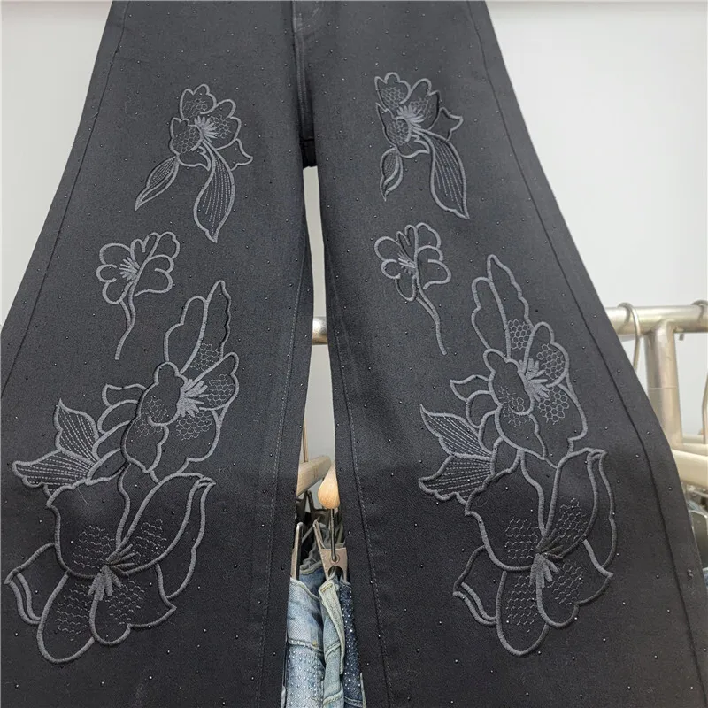 ANJY 2025 Autumn New Women's Jeans Embroidery Diamonds Beaded Elegant Temperament Ins Loose Slimming Straight Denim Pants A15306