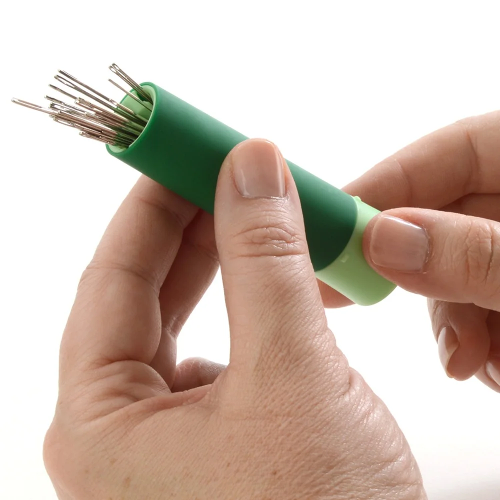 Tubo de armazenamento de agulha Twist N Select com ímã interno Seleção e organização fáceis de agulhas de até 2-1/4 polegadas de comprimento
