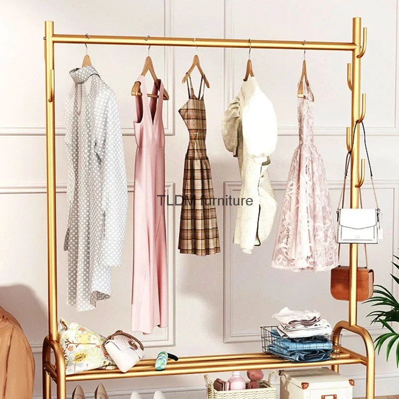 

Wheels Clothes Organizer Rack Bathroom Outdoor Standing Coat Racks Stand Evening Dresses Design Percheros Furniture For Bedroom