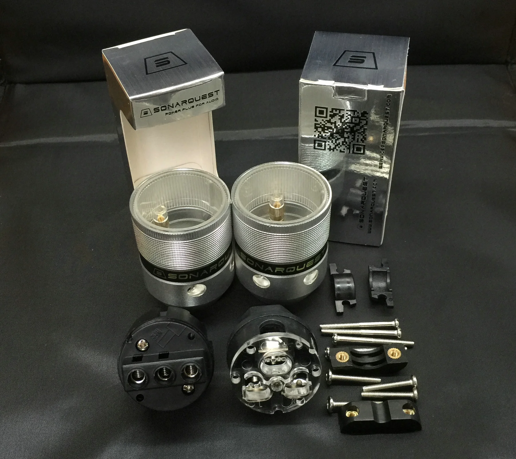 عالية الجودة SONARQUEST موصل الطاقة سبائك الألومنيوم الاتحاد الأوروبي الروديوم مطلي E2R(B) + C25R(B) Schuko ذكر وأنثى IEC لتقوم بها بنفسك HIFI الصوت