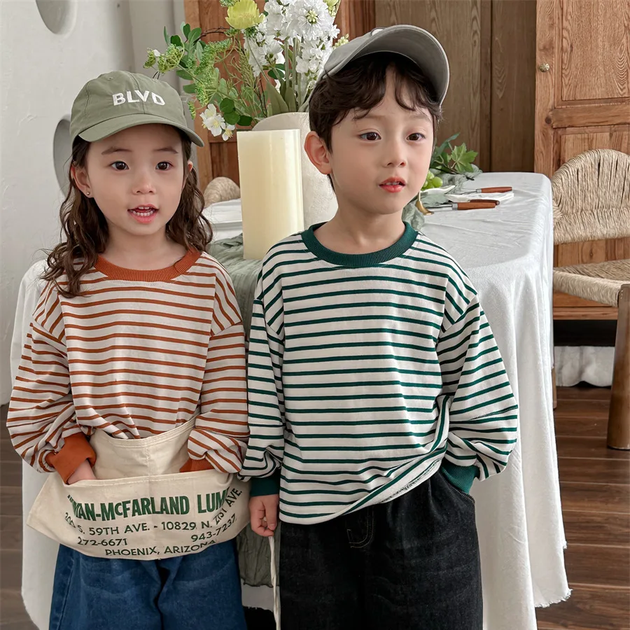 

2024 Spring Autumn Baby Boys 2PCS Clothes Set Horizontal Stripe O Neck Tops Wide Leg Button Straight Jeans Suit Kid Boys Outfits