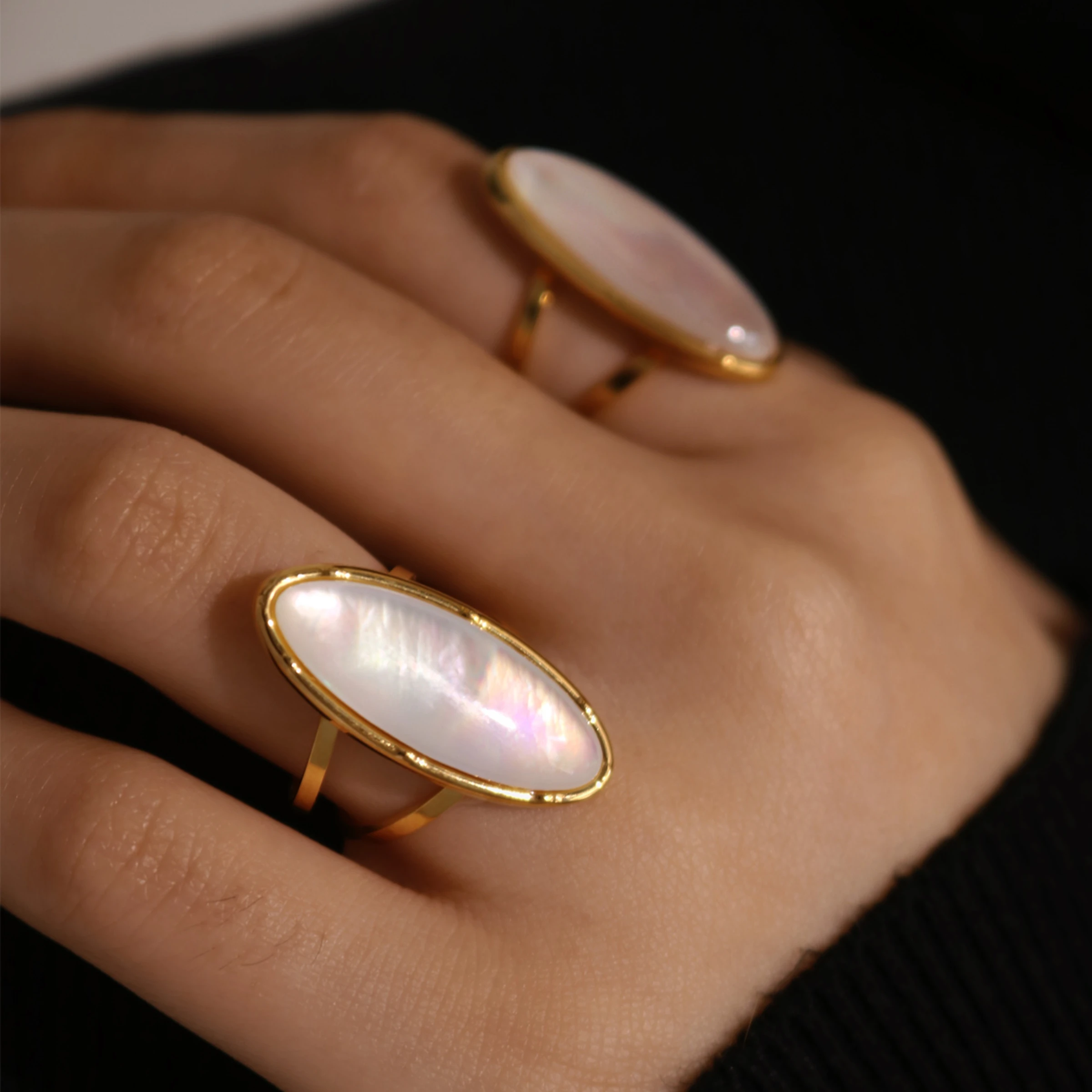 Oval Natural Shell Vintage Rings for Women Stainless Steel Temperament Exaggeration Metal RingChunky Jewelry Jewelry Gift