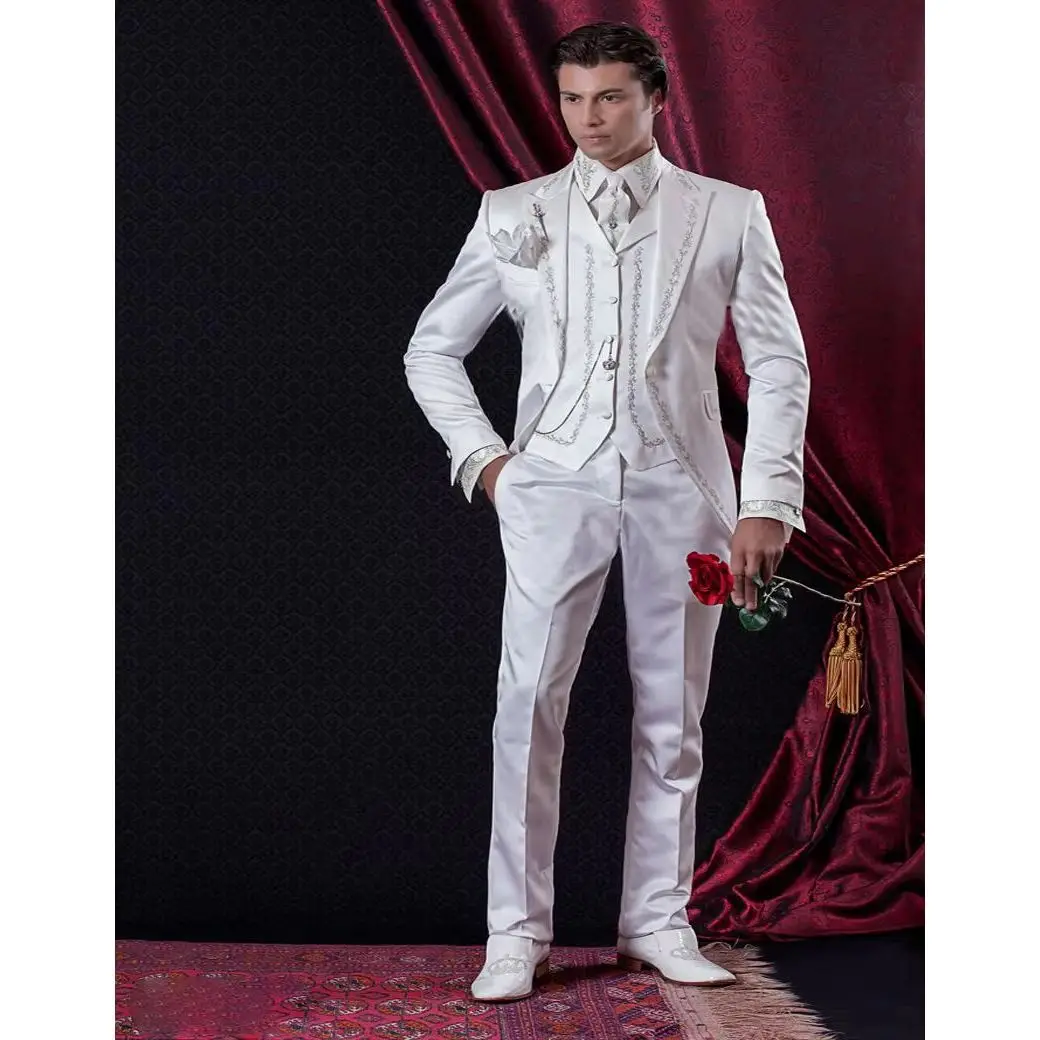 2025 Baroque Style Groom Wedding Tuxedos Groomsmen Suit Evening Suits Embroidery Decorate Male Suit 3 Piece (Jacket+Pants+Vest)