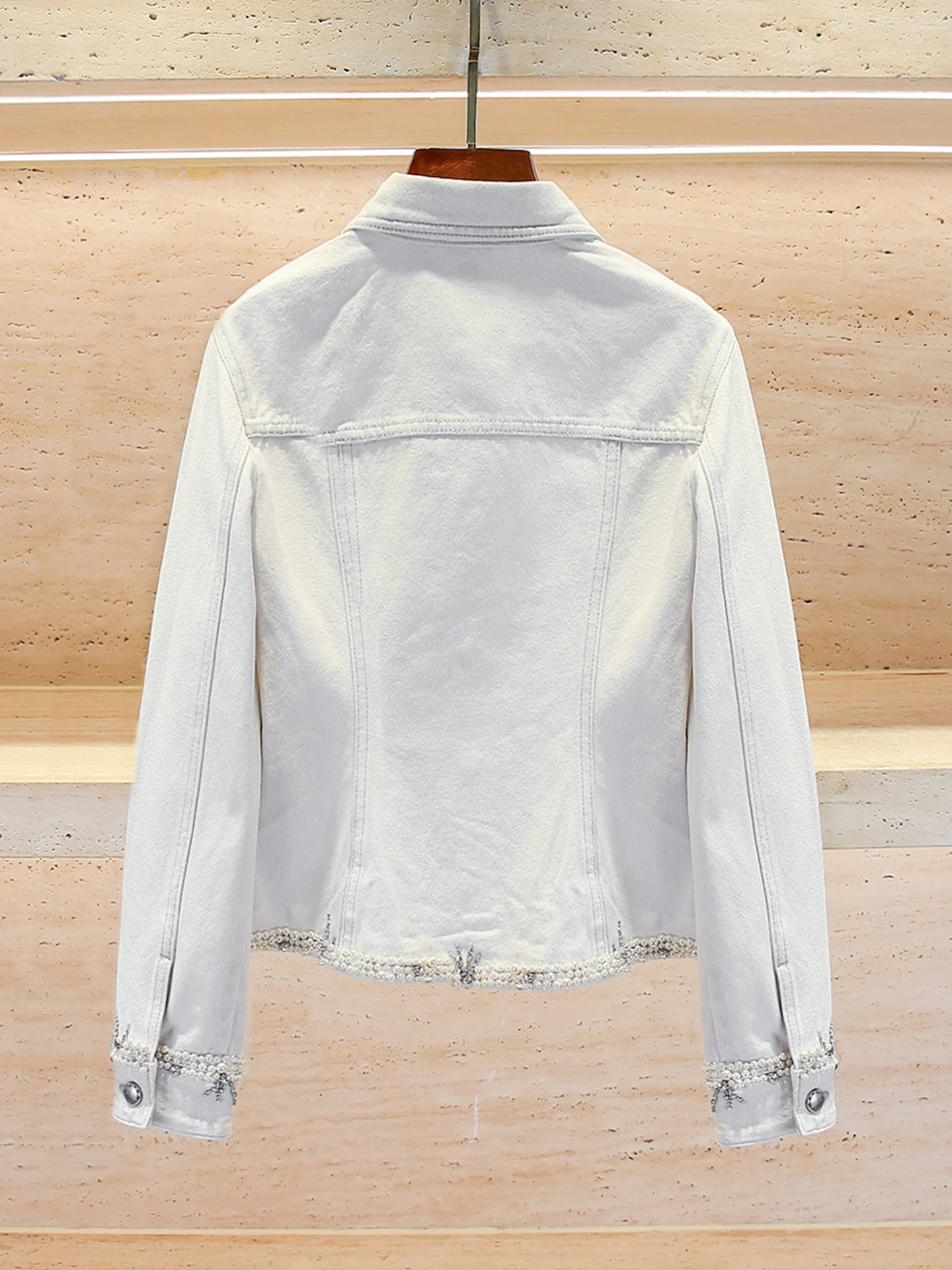 

High-End Women's Denim Jaet ort Outerwear Glitter Diamond Embellied Commute Sle Stand Fit Long Sve Button Closure