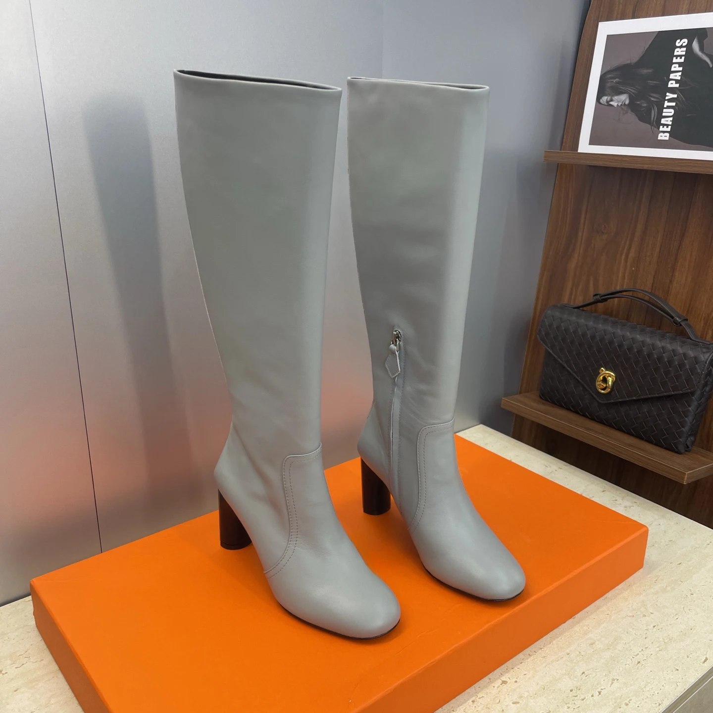 

Hot Sale Thick heel Round toe Long women boots Knee-high boots for women With a height of 8 centimetres Luxe-Design Size 35-41