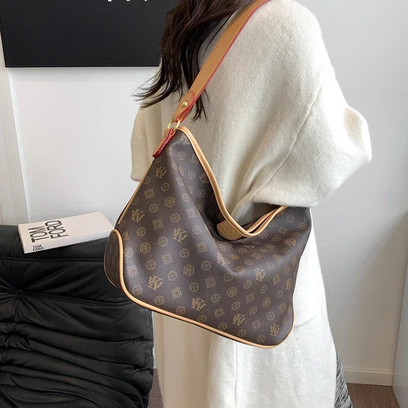 

Stylish Ladies Messenger Bag Premium Leather Crossbody Shoulder Handbag Designer Women's Tote Purse Elegant Luxury Bag