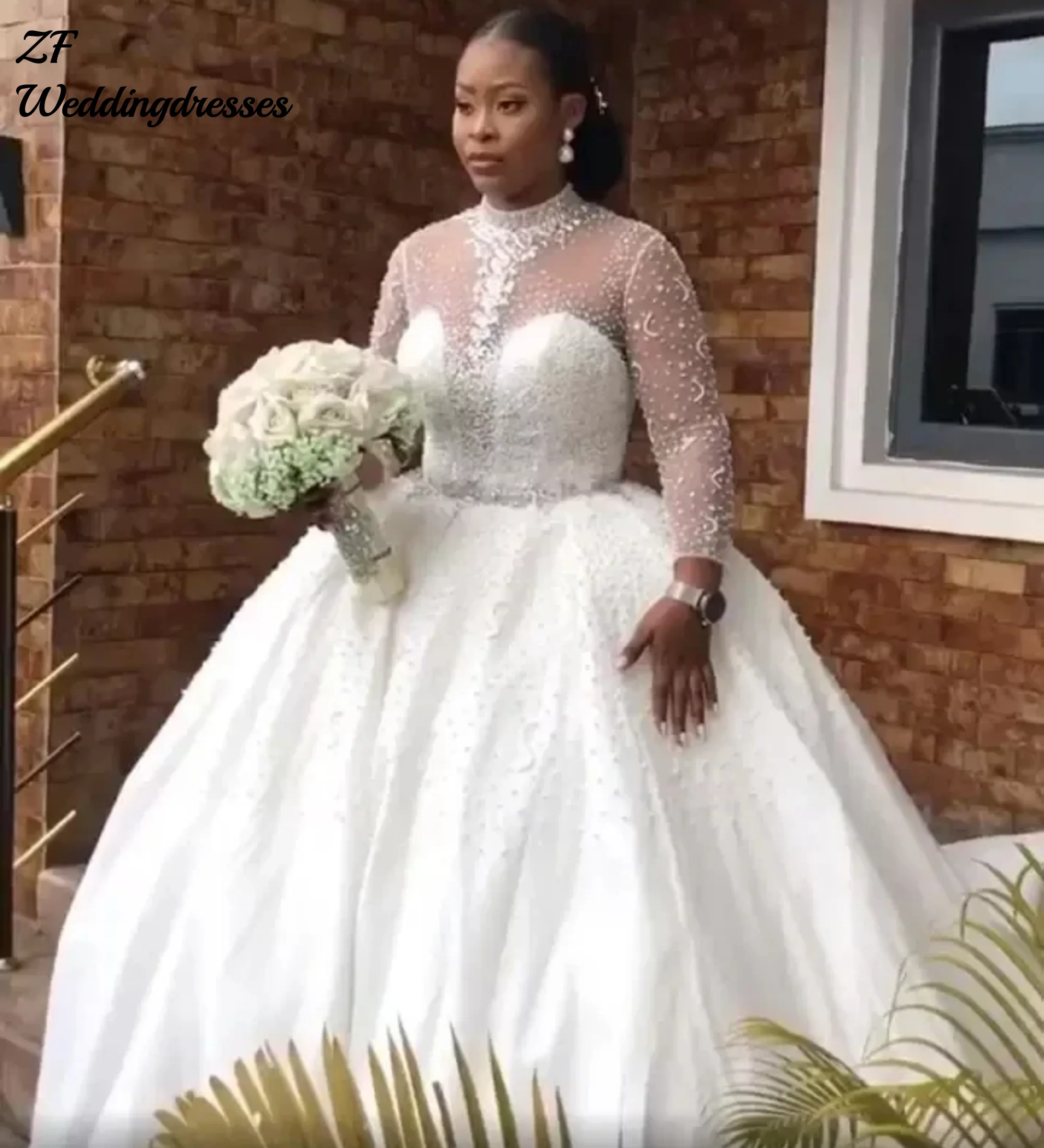 

Customized Arabic Plus Size Wedding Dresses Bridal Gowns Beading Long Sleeve Crystal High Neck Sequined Vestidos De Novia